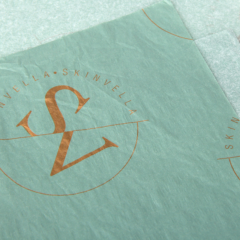 Seidenpapier für nachhaltige Schönheitsverpackungen mit benutzerdefiniertem Roségoldfolien-Logo